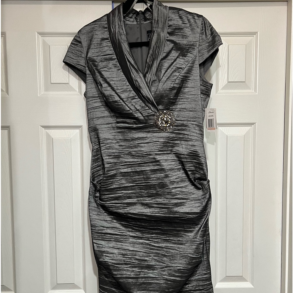 NWT ALEX EVENINGS CHARCOAL PORTRAIT COLLAR RUCHED FITTED COCKTAIL DRESS SIZE 12